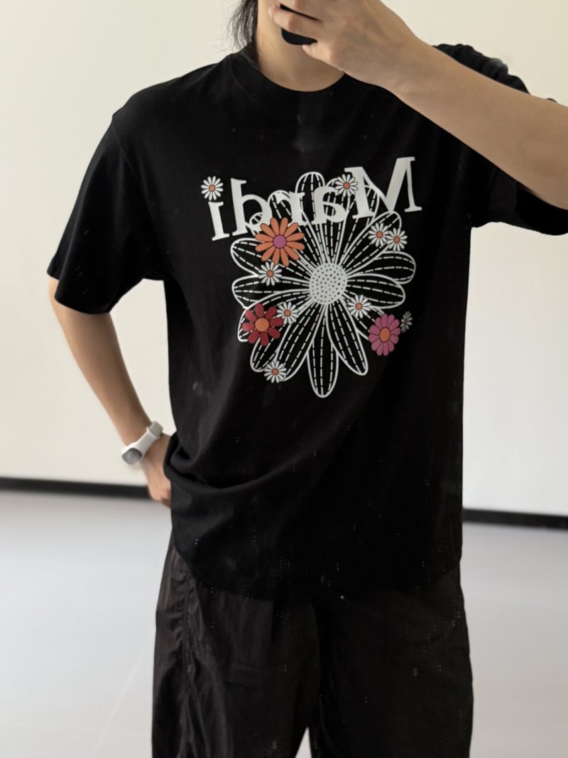 Daisy Flower Graphic White T-Shirt view