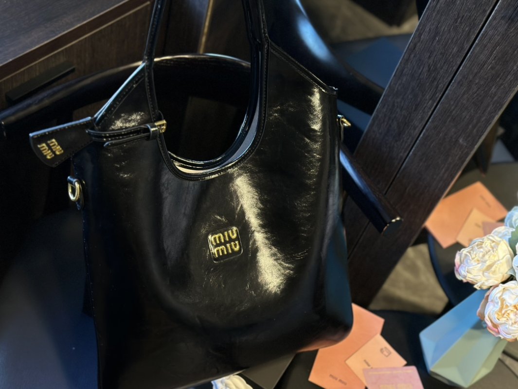 Miu Miu Black Leather Tote Bag 30cm view