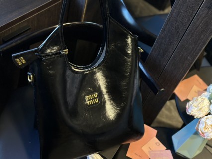 Miu Miu Black Leather Tote Bag 30cm view 2