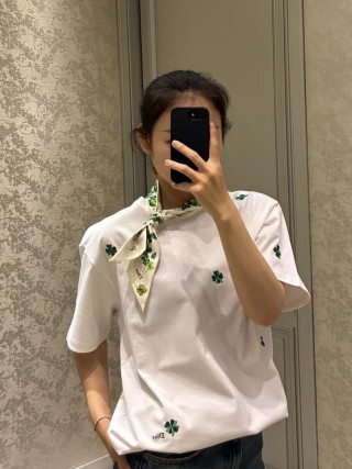 Dior Cream Four-Leaf Clover Embroidered T-Shirt view 2