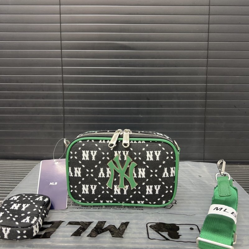 MLB NY Monogram Crossbody Camera Bag Black & Green