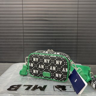MLB NY Monogram Crossbody Camera Bag Black & Green view 3