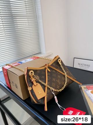 Louis Vuitton Carryall Monogram Gold Chain Shoulder Bag view 4