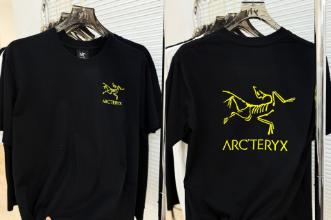 Arc'teryx Logo Print White T-Shirt view 9