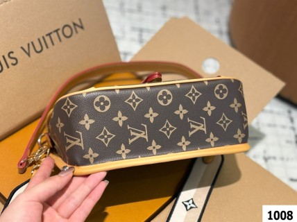 Louis Vuitton Monogram Baguette Shoulder Bag Brown view 8