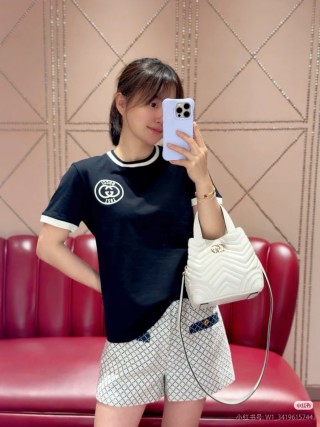 Gucci GG Logo Short Sleeve T-Shirt Black with Stripe Trim view 2