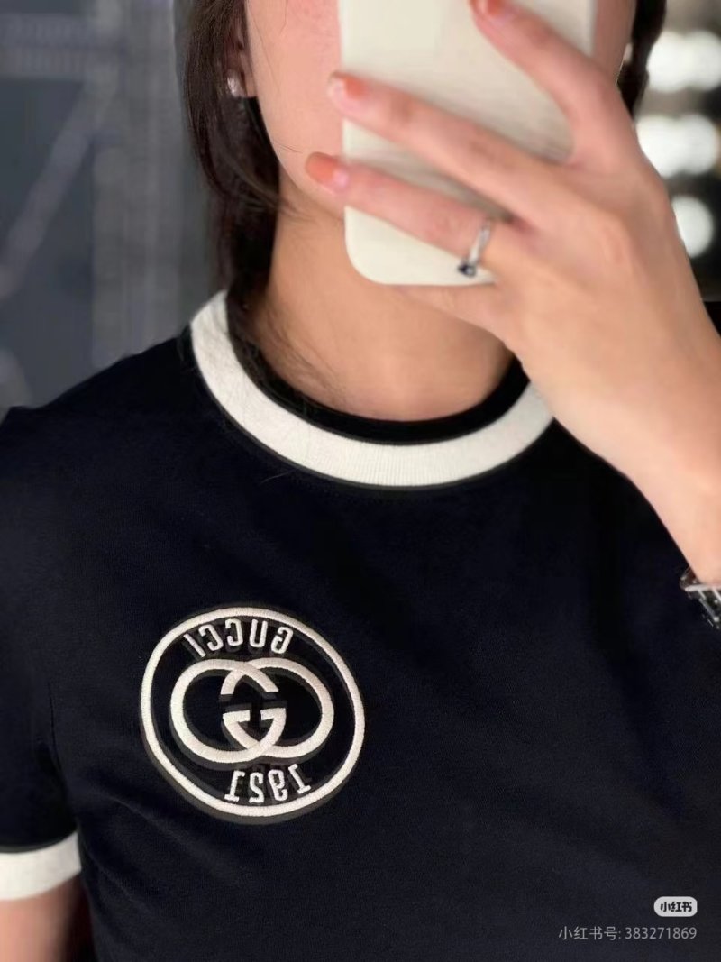 Gucci GG Logo Short Sleeve T-Shirt Black with Stripe Trim view