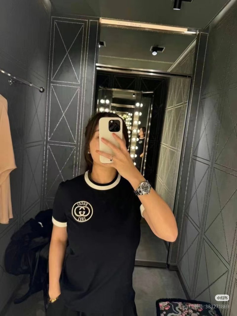 Gucci GG Logo Short Sleeve T-Shirt Black with Stripe Trim view