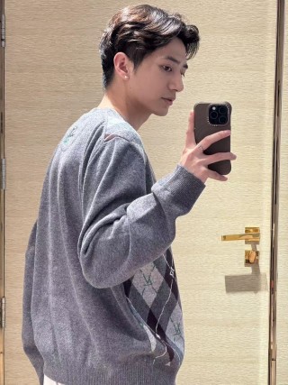 Louis Vuitton Argyle Crewneck Sweater Grey Charcoal view 9