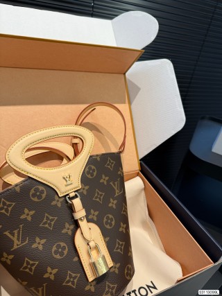Louis Vuitton Monogram Bucket Bag with Leather Handle view 3