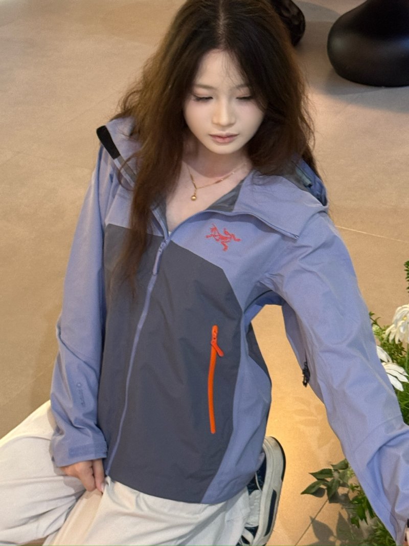 Stone Island Bogota LT Lightweight Jacket Orange view