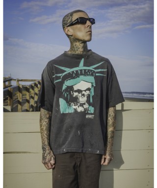 Statue Liberty Skull Graphic Black Short Sleeve T-Shirt