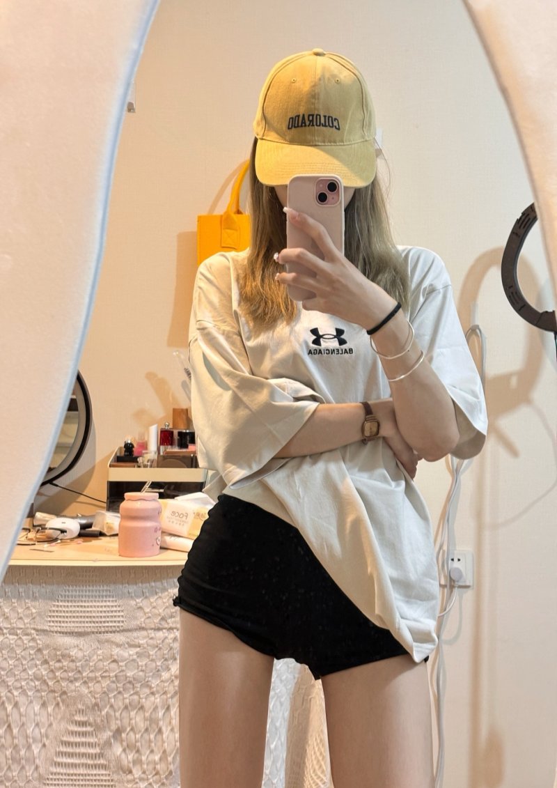 Under Armour White Short Sleeve T-Shirt