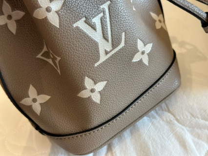 Louis Vuitton Nano Bucket Bag Elephant Gray view 6
