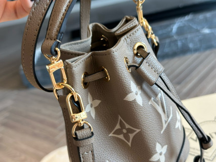 Louis Vuitton Nano Bucket Bag Elephant Gray view 8