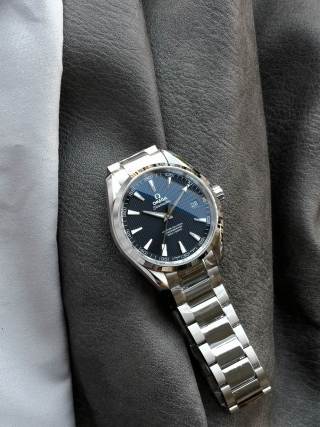 Omega Seamaster 41mm Deep Blue Dial Steel Watch view 5