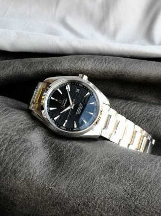 Omega Seamaster 41mm Deep Blue Dial Steel Watch view 6