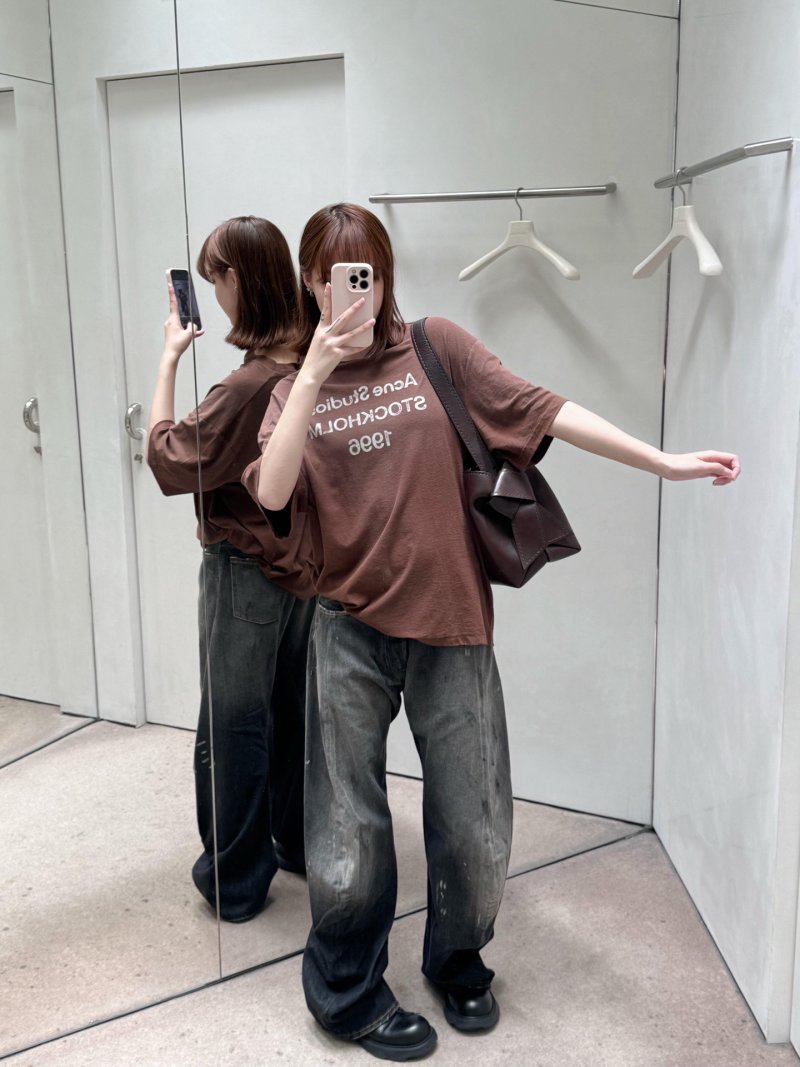 Acne Studios Stockholm 1996 Mauve T-Shirt view