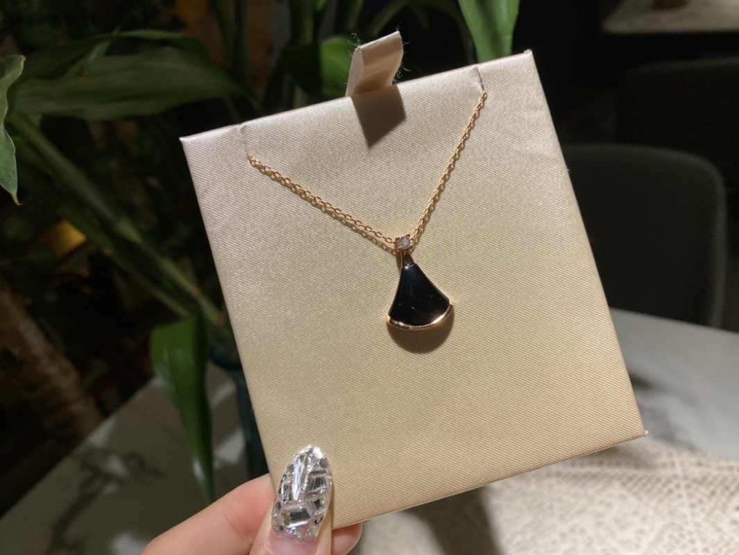 Bulgari Black Onyx Drop Pendant Necklace Gold