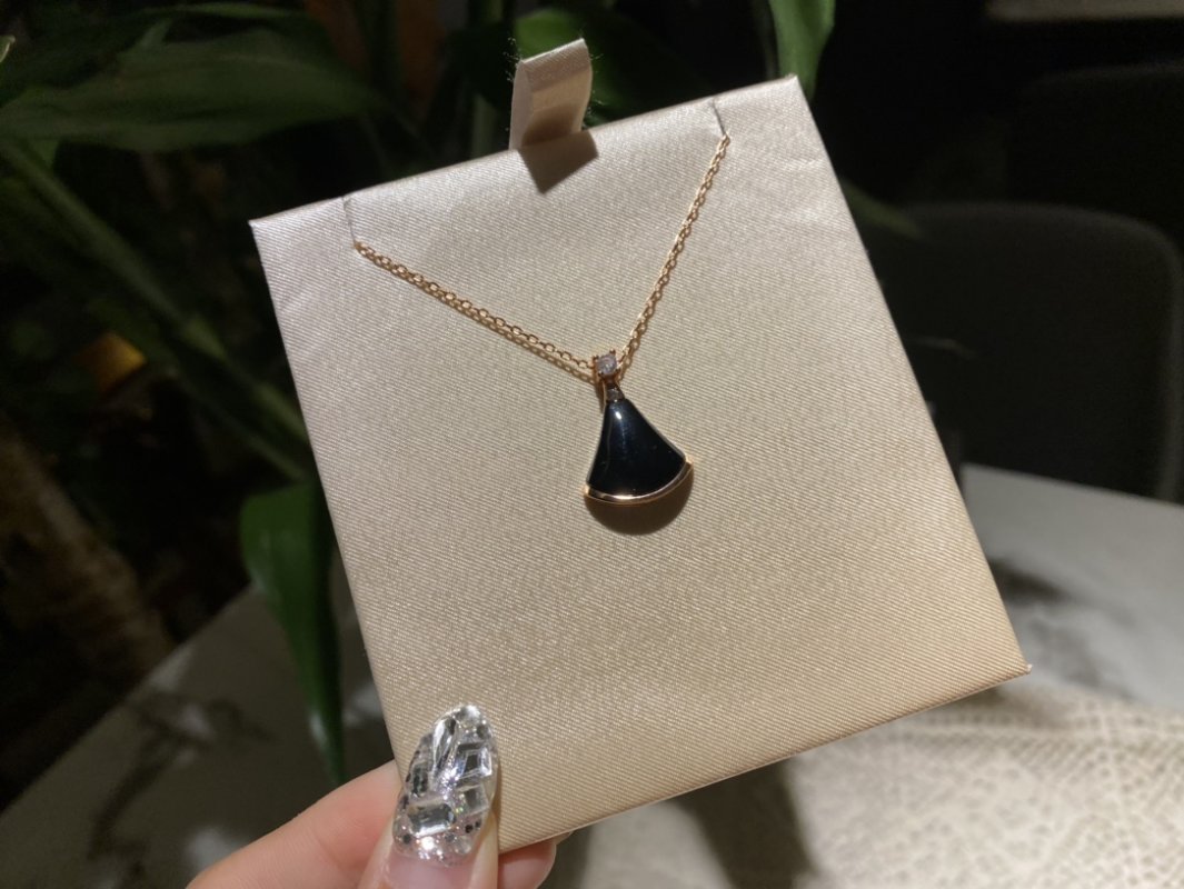 Bulgari Black Onyx Drop Pendant Necklace Gold view