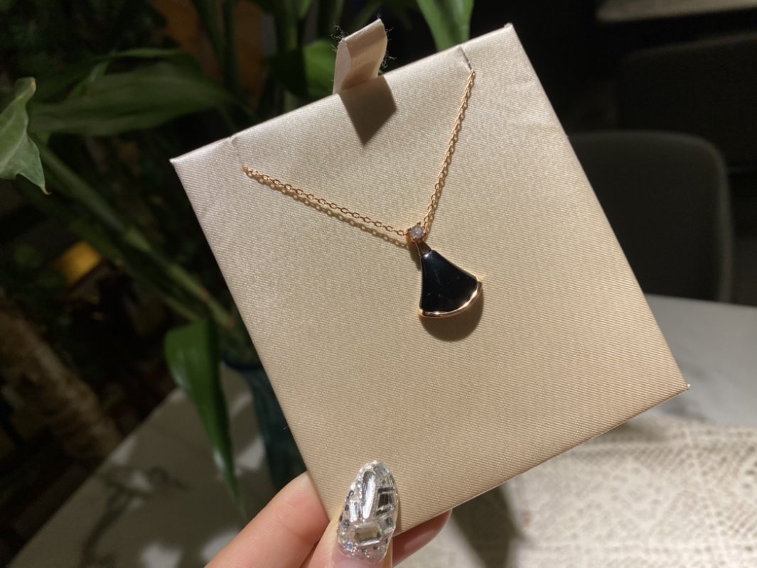 Bulgari Black Onyx Drop Pendant Necklace Gold view