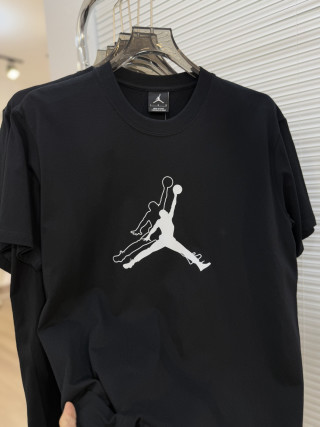 Jordan Classic Jumpman White T-Shirt view 2