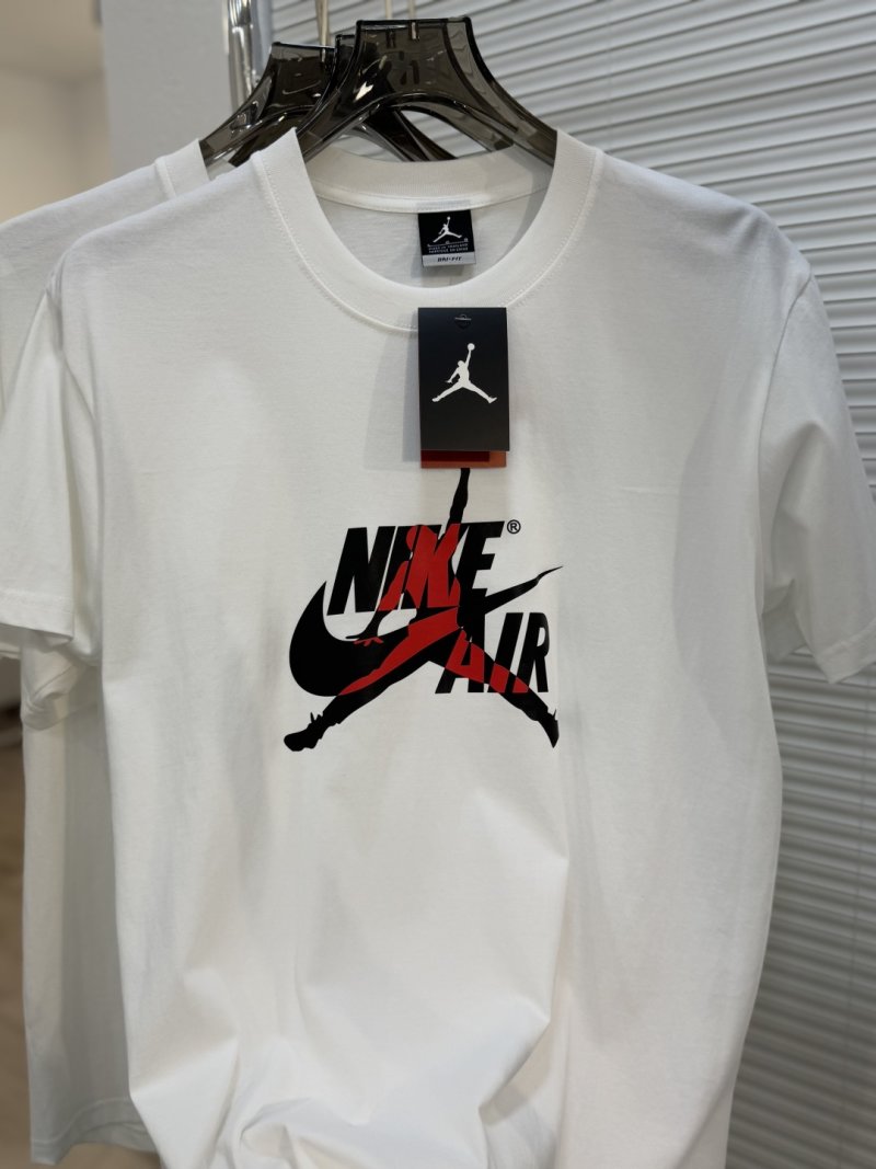 Jordan Classic Jumpman White T-Shirt view