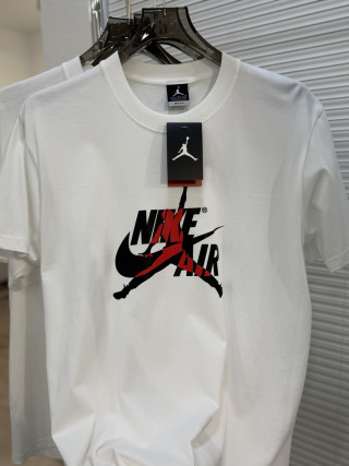 Jordan Classic Jumpman White T-Shirt view 3