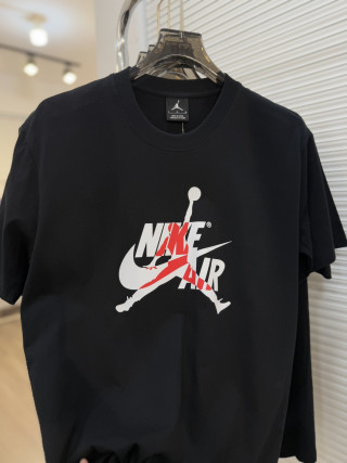 Jordan Classic Jumpman White T-Shirt view 4