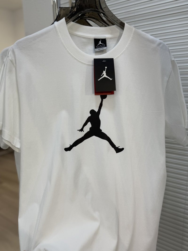 Jordan Classic Jumpman White T-Shirt view