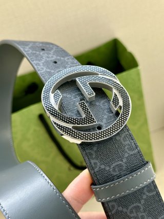 Gucci GG Supreme Canvas Belt – Black with Double G Buckle view 2