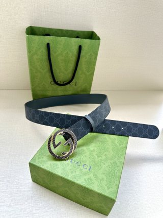 Gucci GG Supreme Canvas Belt – Black with Double G Buckle view 3