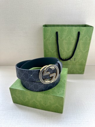 Gucci GG Supreme Canvas Belt – Black with Double G Buckle view 5