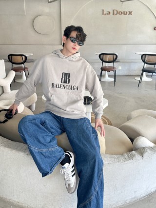 Balenciaga BB Logo Hoodie Beige view 6