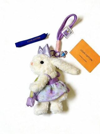 Louis Vuitton Angor Forest Plush Keychain Purple view 3
