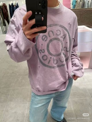 Gucci Distressed Logo Long Sleeve T-Shirt Lavender view 5