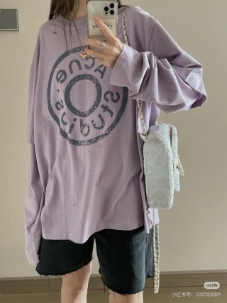 Gucci Distressed Logo Long Sleeve T-Shirt Lavender view 6