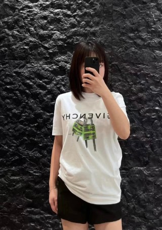 Givenchy Graphic White T-Shirt view 6