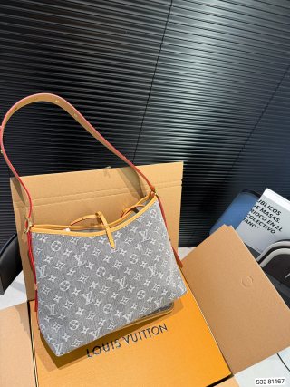 Louis Vuitton Monogram Carryall Denim Shoulder Bag - Gray view 5
