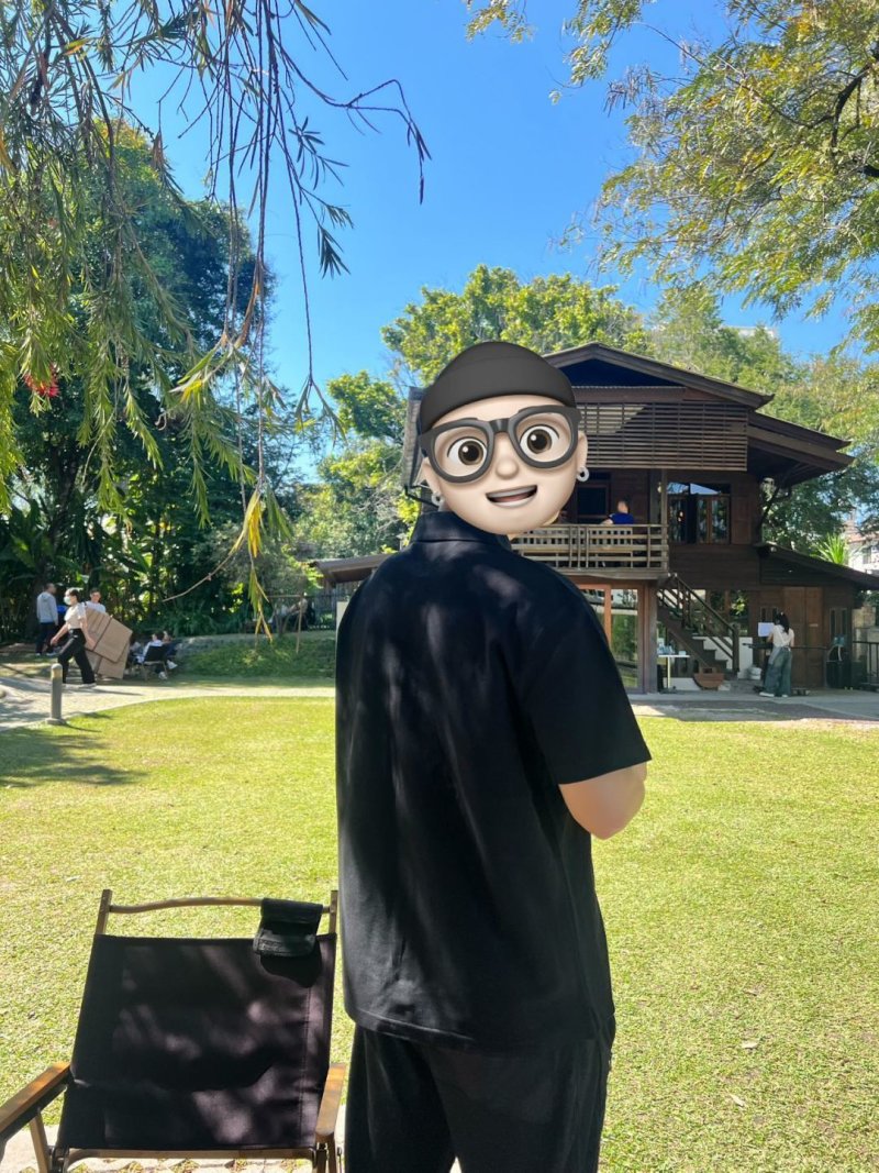 Gucci Black Short-Sleeve Polo Shirt view