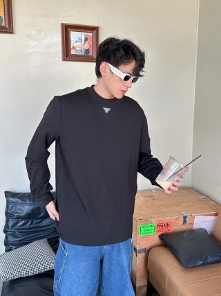 Prada Black Long Sleeve Triangle Logo T-Shirt view 5