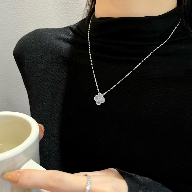 Silver Clover Pendant Necklace