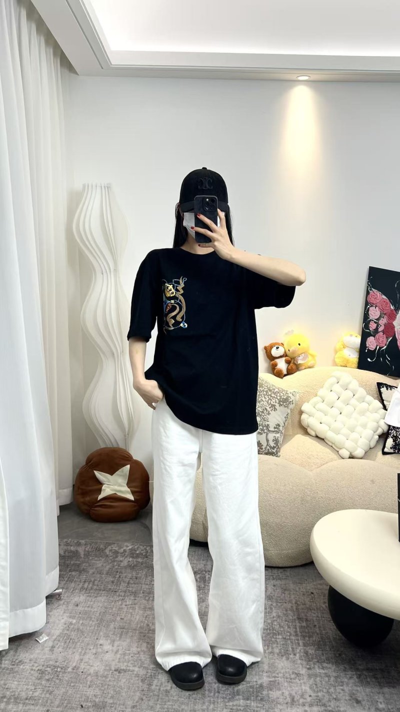 Black Oversized Graphic T-Shirt with Gold Dragon Print