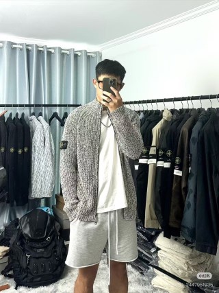 Stone Island Grey Ribbed Knit Zip Cardigan view 3