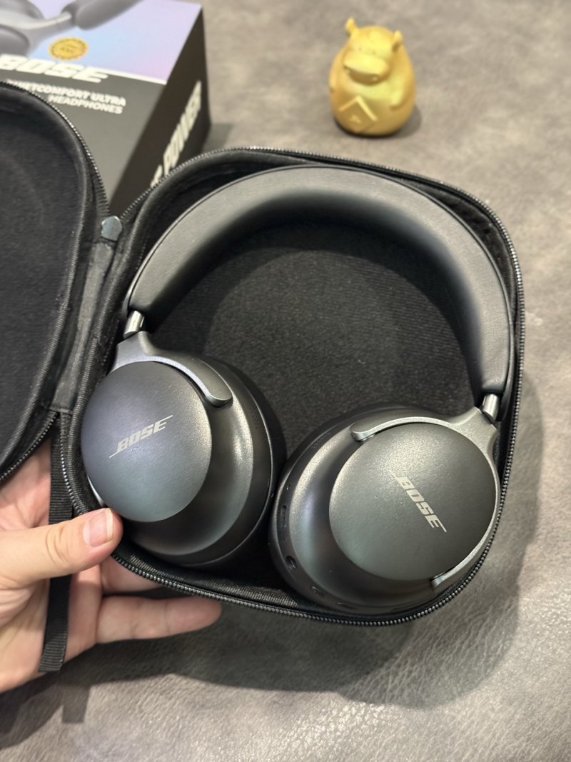 Bose QuietComfort Ultra Over-Ear Headphones - Black view