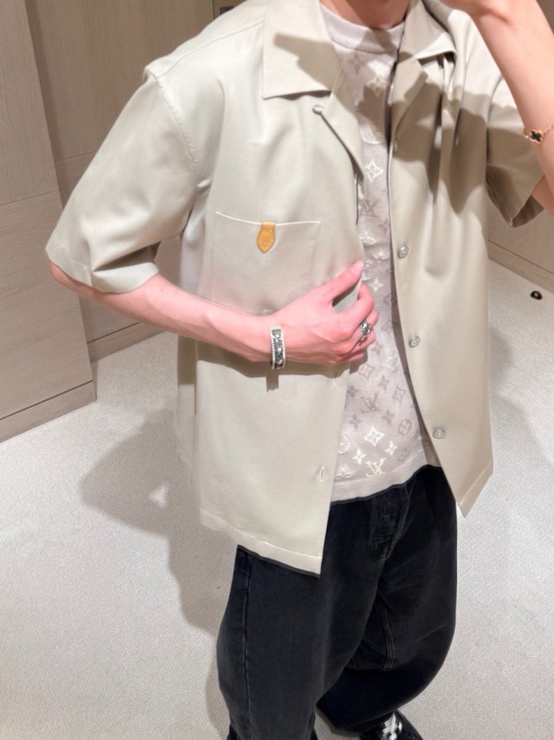 Louis Vuitton Cream Short Sleeve Button-Up Shirt