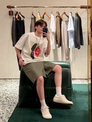 White Abstract Graphic Print Short-Sleeve T-Shirt view 2
