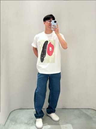 White Abstract Graphic Print Short-Sleeve T-Shirt view 5