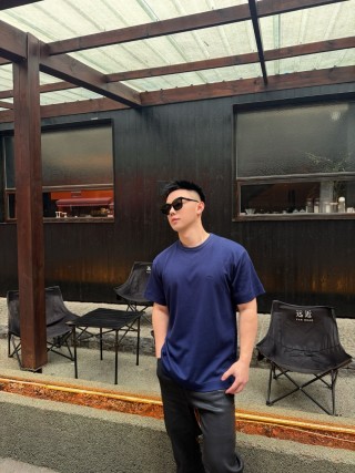 Gucci GG Embroidered Navy Blue T-Shirt view 3