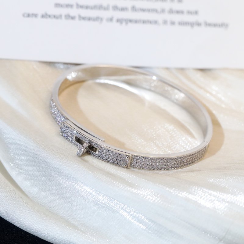 Hermès Kelly Full Diamond Bangle Bracelet - Silver view